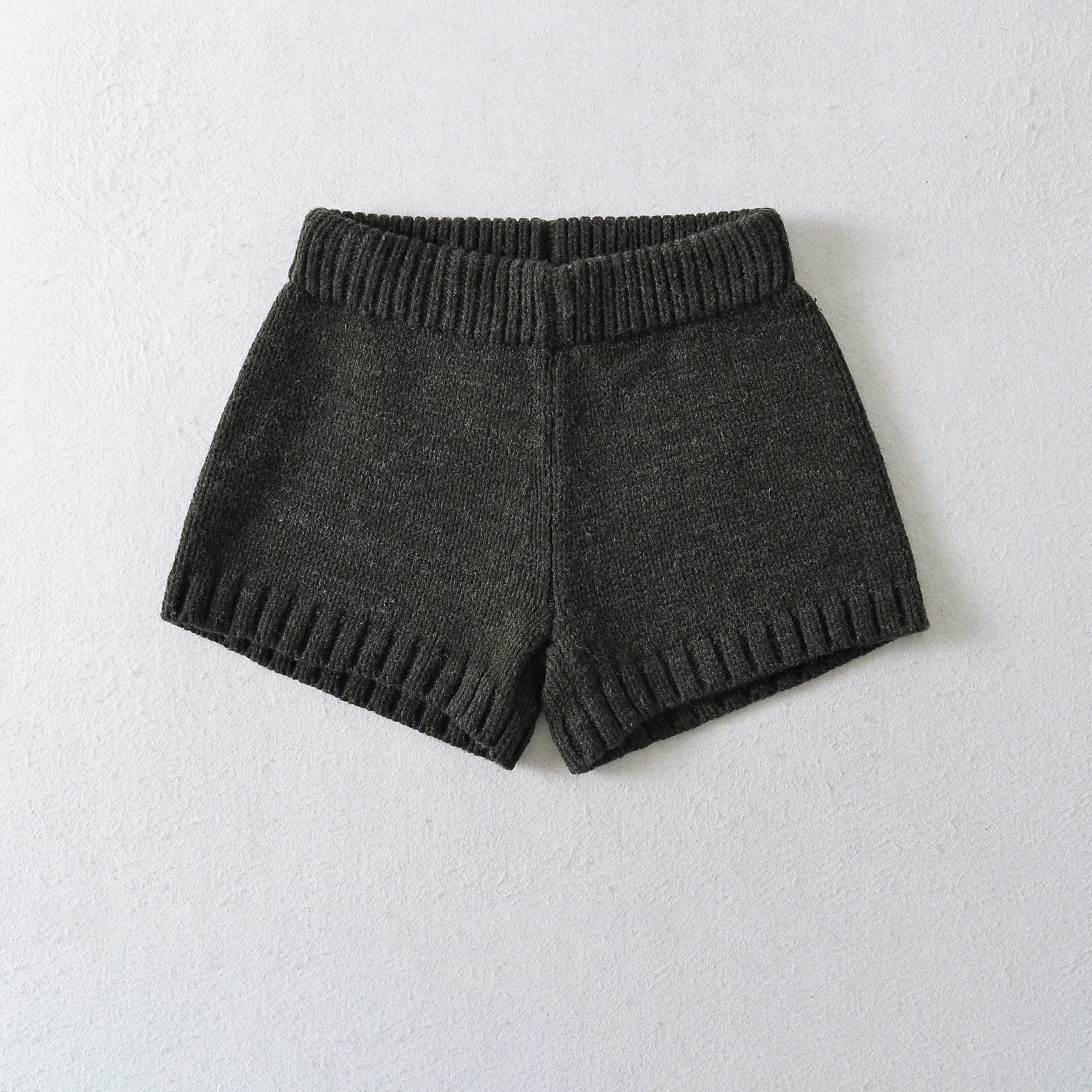Spring Women Straight Knitting Shorts Girl's Elastic Middle Waist Short Pants Dark Gray Light Gray