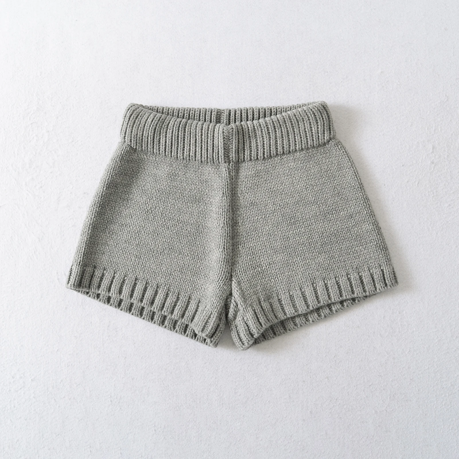 Spring Women Straight Knitting Shorts Girl's Elastic Middle Waist Short Pants Dark Gray Light Gray