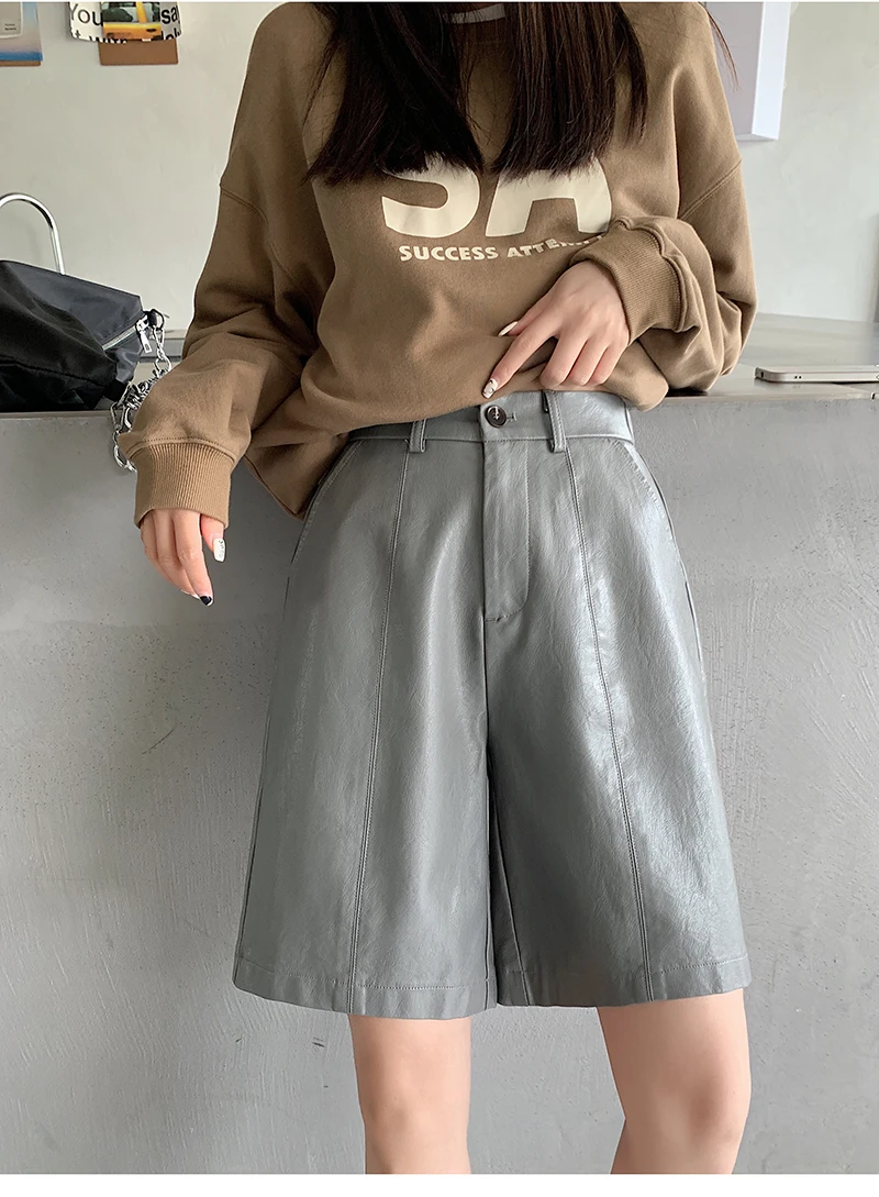 Fashion Elastic Waist PU Bermuda Shorts Women Black Pants Loose Casual Faux Leather Shorts Y2K Harajuku Wide Leg Half Shorts