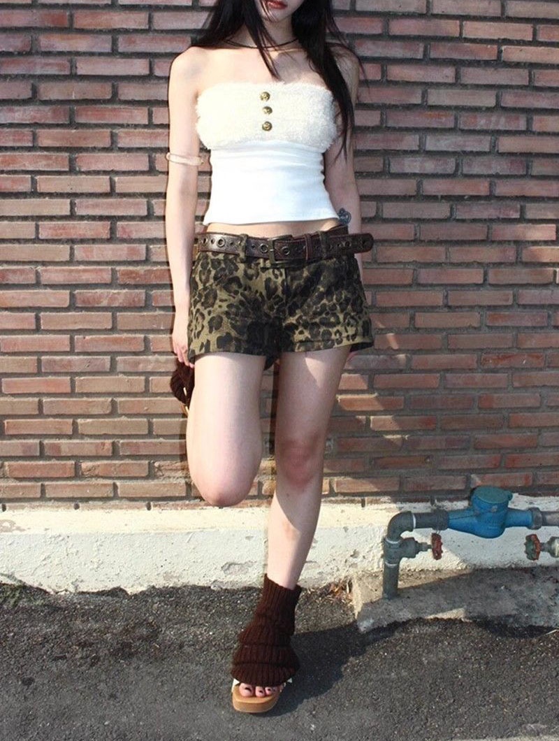 Summer New Leopard Print Denim Shorts Women Vintage Y2K Low Waist Streetwear Shorts Female Retro Pocket Button-Up Short Jeans
