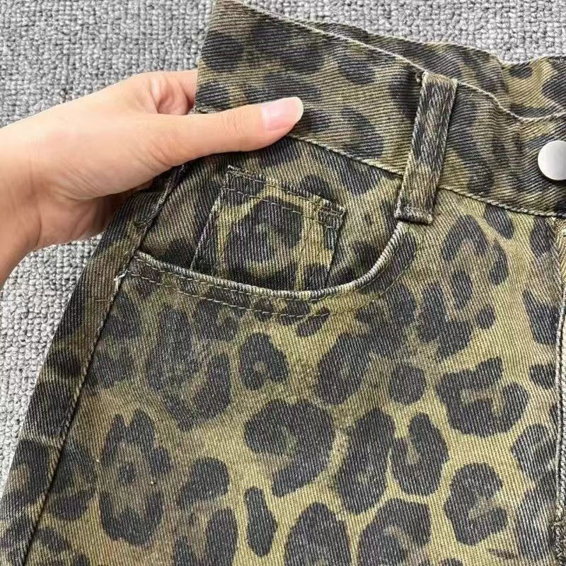 Summer New Leopard Print Denim Shorts Women Vintage Y2K Low Waist Streetwear Shorts Female Retro Pocket Button-Up Short Jeans