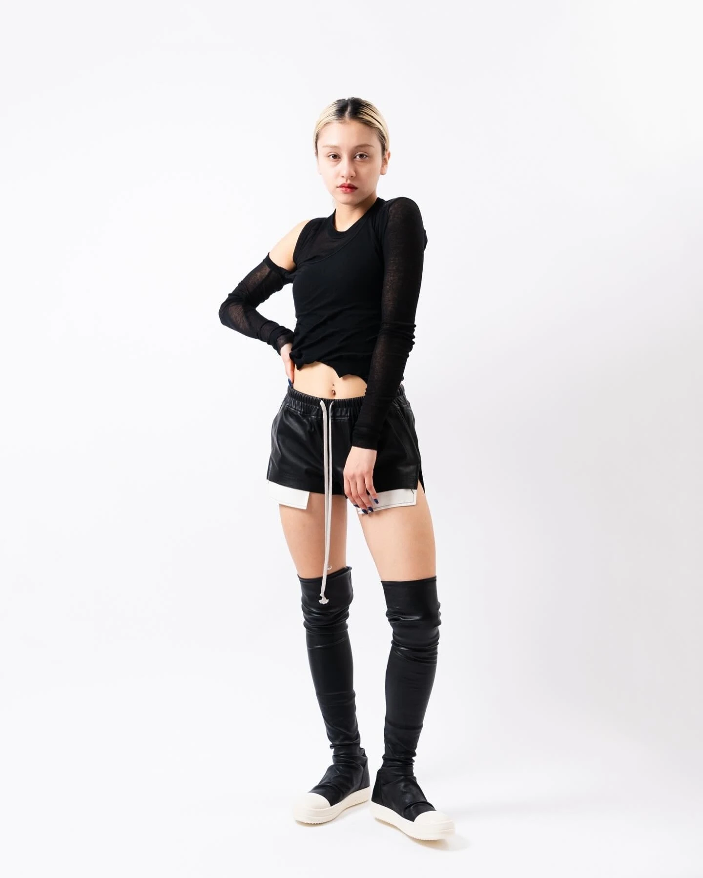 Owen Seak Women‘s Casual Short Mini Slim Fit PU Leather Summer Gothic Women High Street Outdoor Wear Trumpet Mermaid Black Short