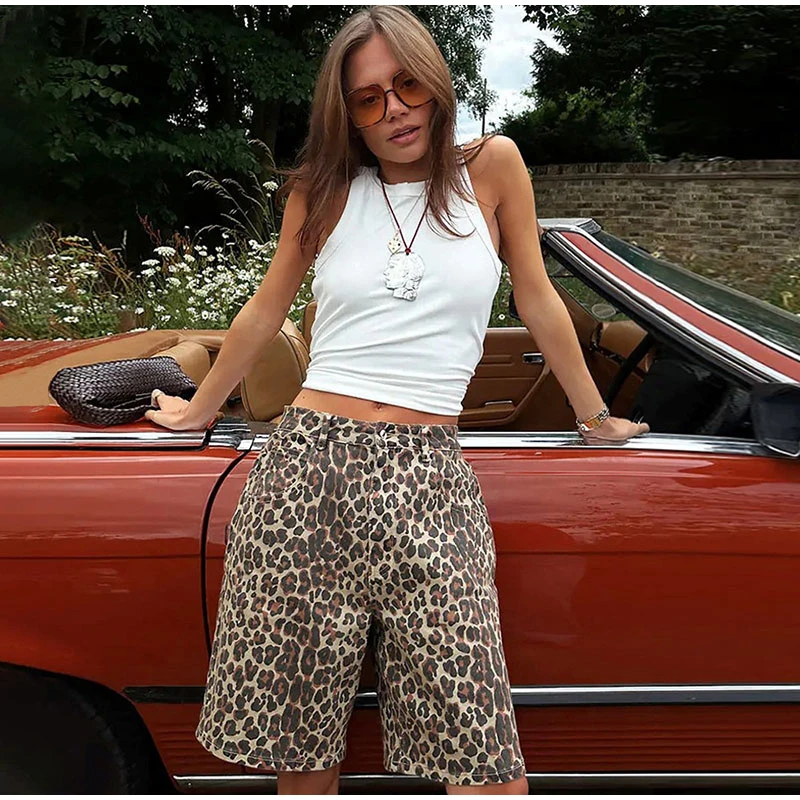 Fashion Leopard Printed Denim Shorts For Women 2025 Spring New Casual Zipper Mid Waist Short Jeans Y2K Lady Pockets Streetwear