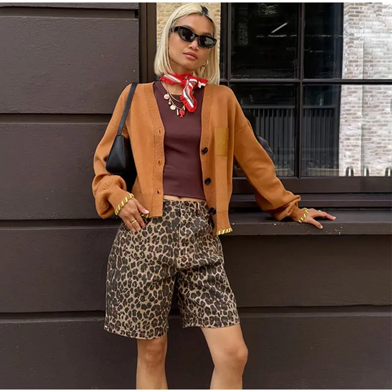 Fashion Leopard Printed Denim Shorts For Women 2025 Spring New Casual Zipper Mid Waist Short Jeans Y2K Lady Pockets Streetwear