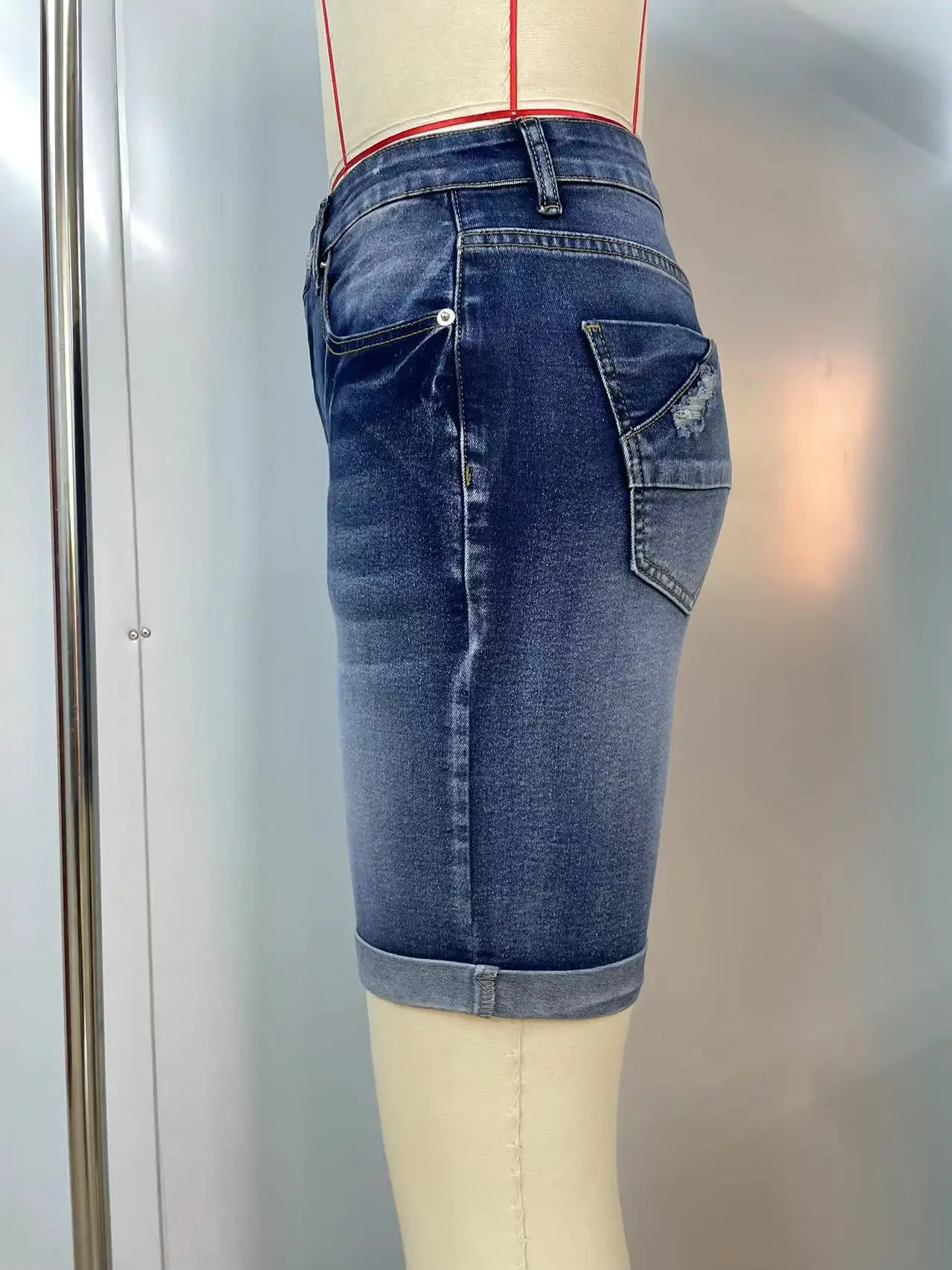 2024 Summer New High Waist Ripped Denim Shorts For Women Fashion Stretch Skinny Knee Length Jeans Shorts Casual Female Clothing