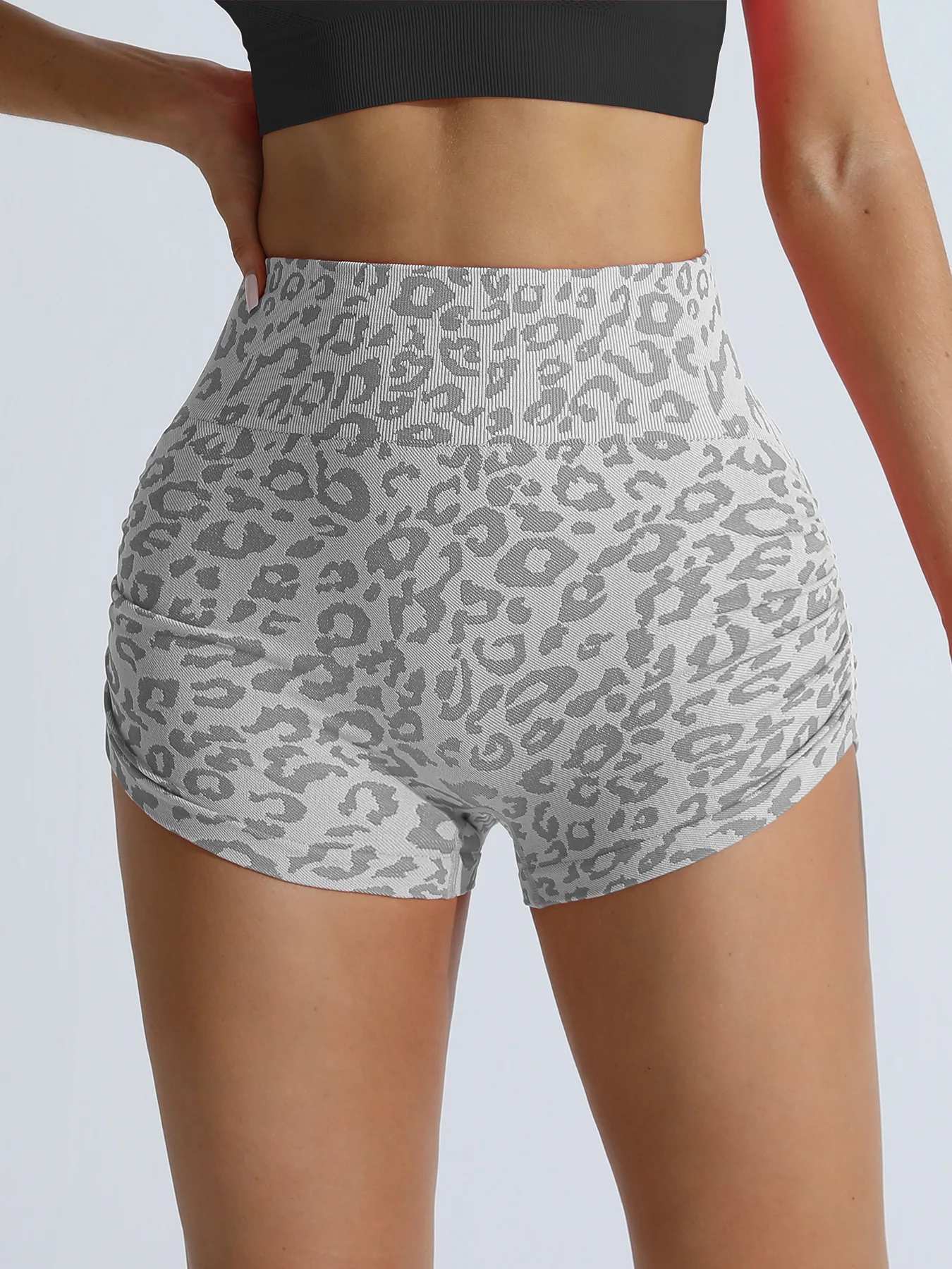 Women High Waist Leopard Print Shorts Seamless Slim Leggings Sexy Hip Liftting Gym Running Cycling Yoga Shorts Summer for Women
