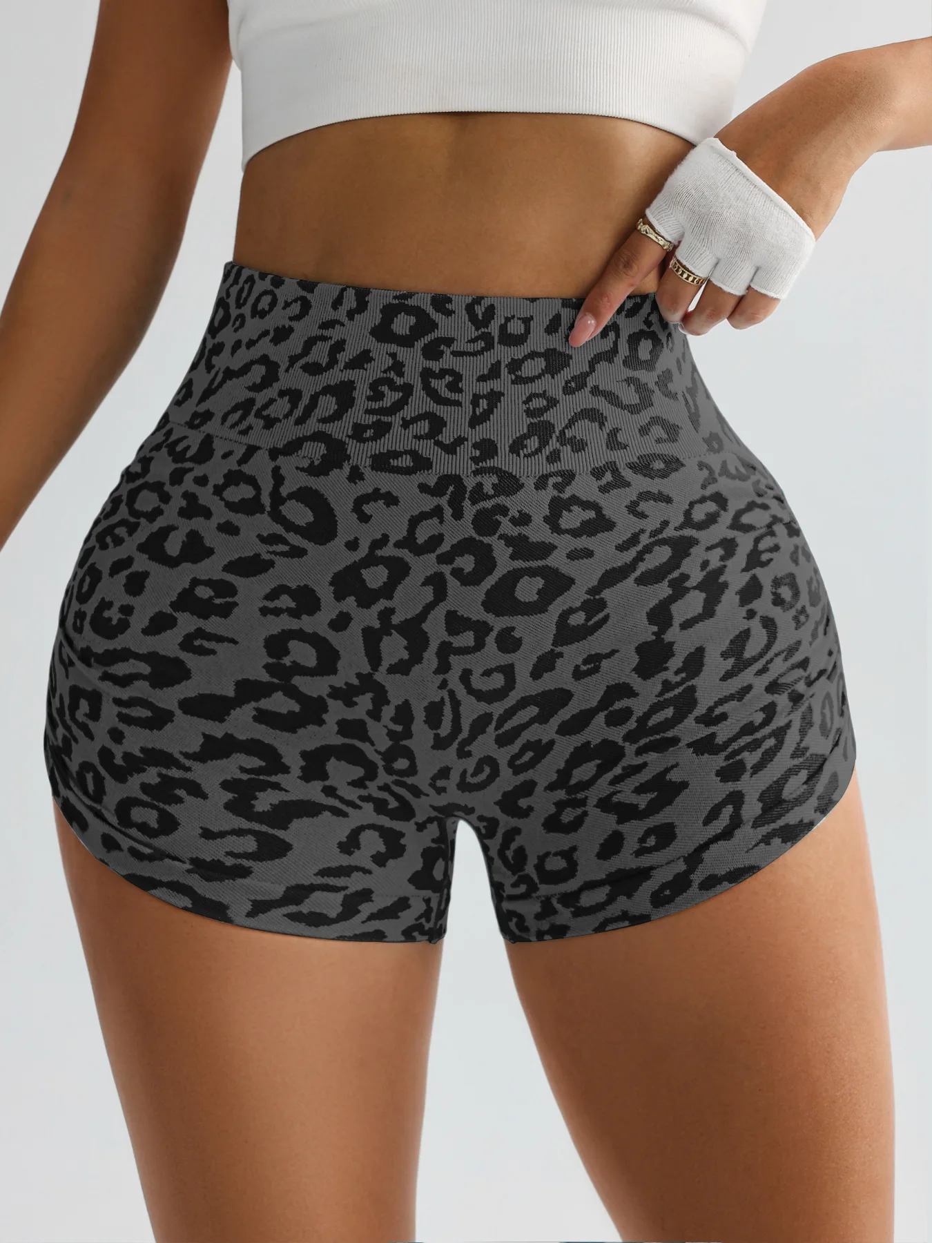 Women High Waist Leopard Print Shorts Seamless Slim Leggings Sexy Hip Liftting Gym Running Cycling Yoga Shorts Summer for Women