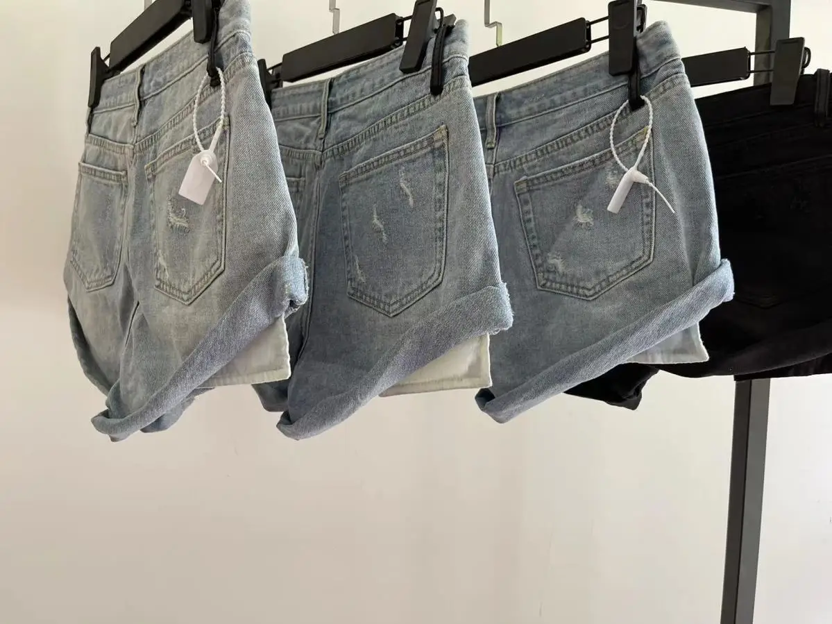Retro Ripped Low-rise Denim Shorts Women 2026 Summer Hip-wrapped Jean Hot Pants Booty Shorts