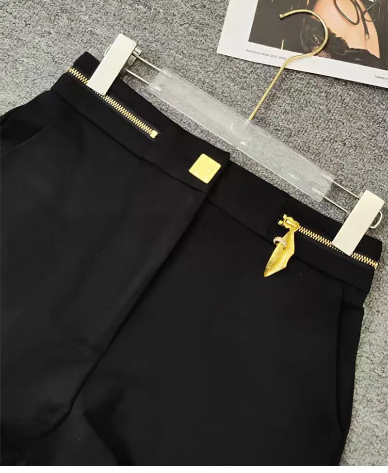 26 Summer New Advanced Metal Fittings Decorative Stitching Zipper Temperament Shorts Fashion Joker Black Suit Pants