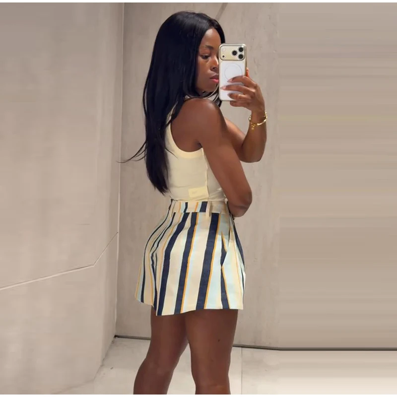 Women Striped Fabric Wide Leg Shorts High Waist Button Side Pockets Casual All-match Short Trousers 2026 Summer Office Outfits