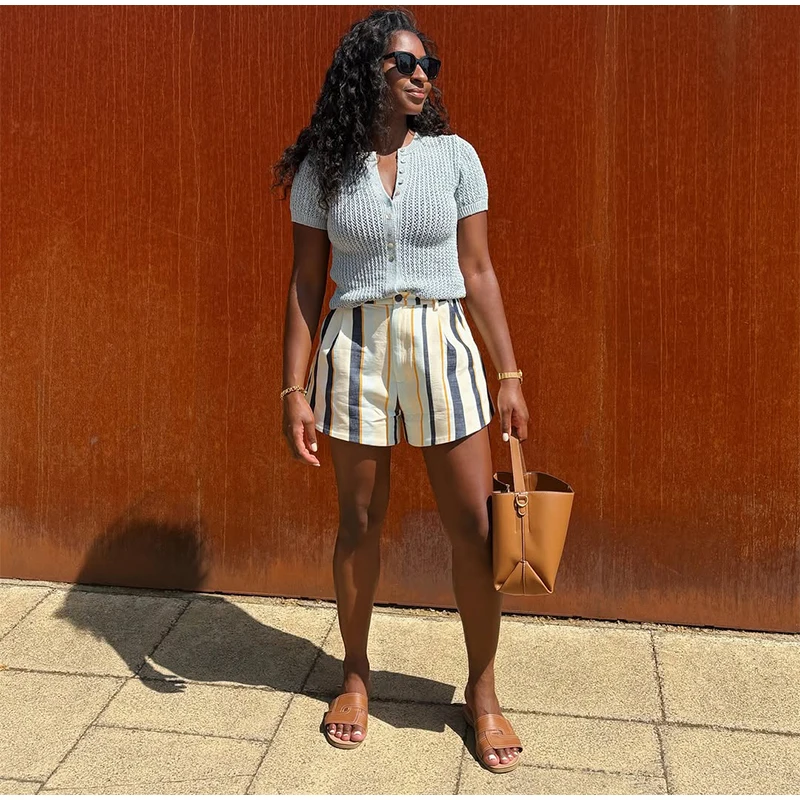 Women Striped Fabric Wide Leg Shorts High Waist Button Side Pockets Casual All-match Short Trousers 2026 Summer Office Outfits