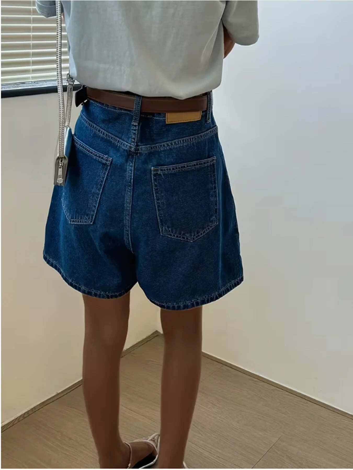Vintage High Waist Straight Denim Shorts Women Summer New Loose Versatile A-Line Wide Leg Shorts Fashion Pockets Casual Shorts