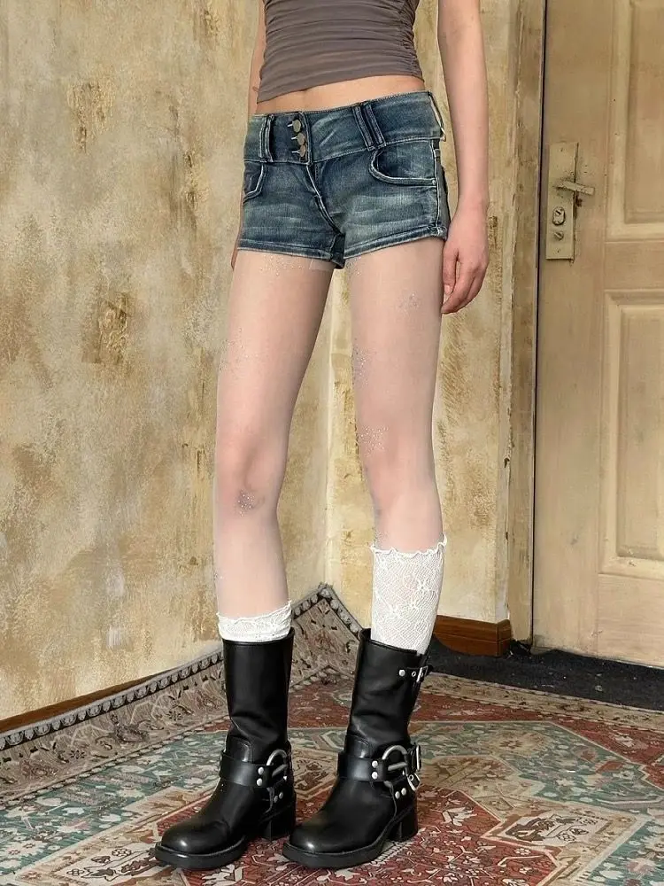 American Retro Low Waist Breasted Denim Shorts Women 2026 Summer New Super Shorts Y2k Spice Girl Slim Jeans Hip Shorts