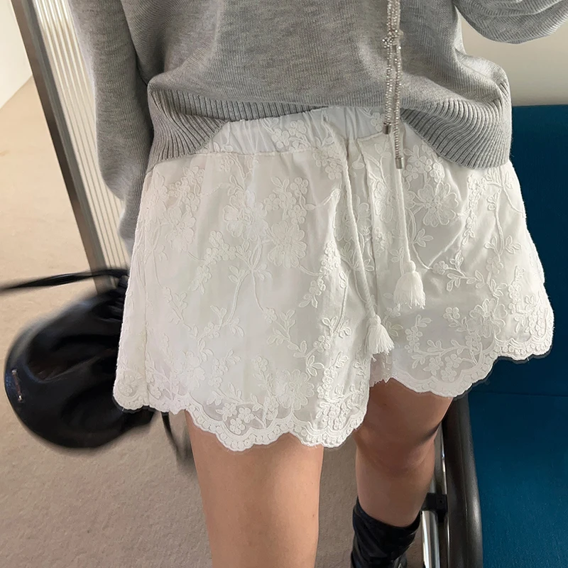 FOTVOTEE Lace Shorts for Women Korean Style Chic Casual Hot Pants Spring Summer 2025 New Fashion Female High Waist Shorts