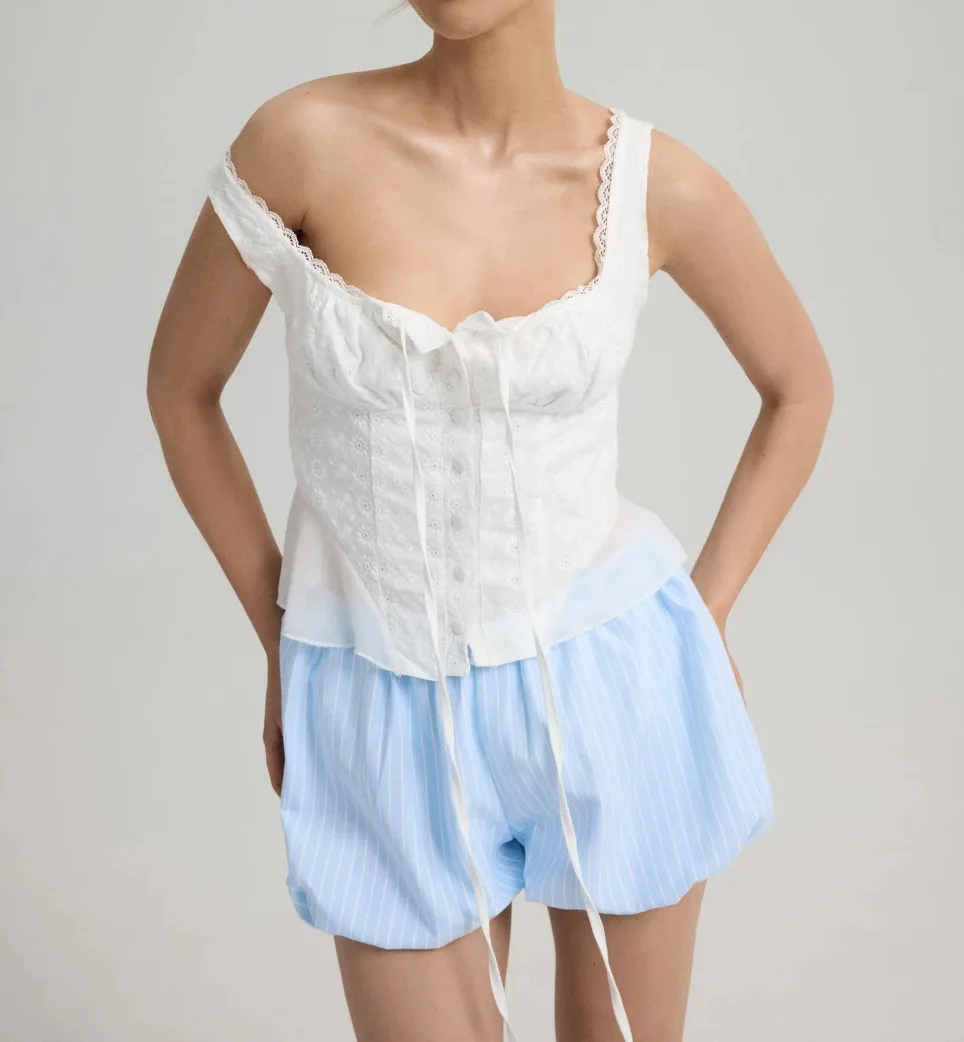 iyundo Luxury Elegant Woman Shorts Women's 2026 Spring Summer Striped Balloon Shorts Casual Wide Leg Paperbag Waist Office Pants