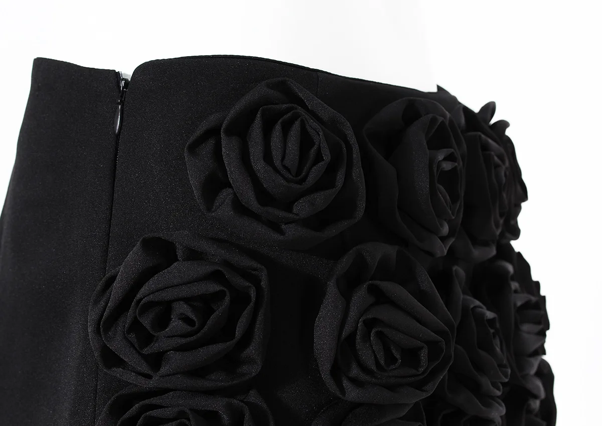DEAT Fashion Three-dimensional Rose Flower Decoration Women's Shorts Mid Waist Red Mini Shorts Skirts Summer 2024 New 7AB3821