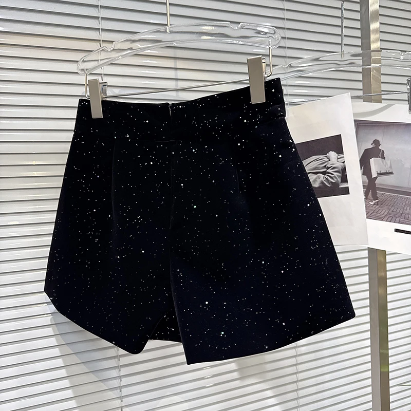 DEAT 2025 Winter New Fashion Rhinestone Bow Decoration Velvet Shorts For Women Black Versatile Boot Short Pants Female 11A07701