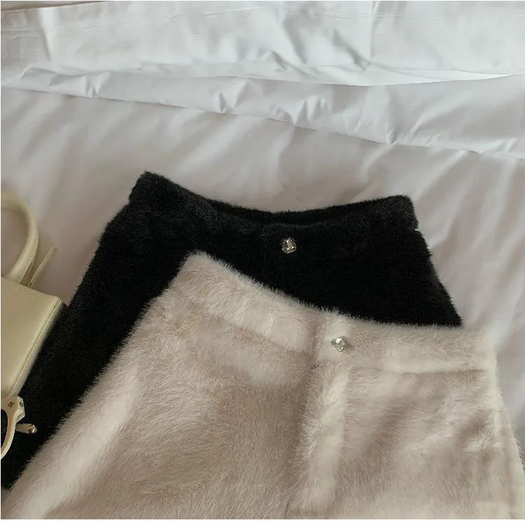 Autumn Winter White Faux Mink Velvet Shorts Women Thicken Warm Plush Boot Pants High Waist Casual Wide Leg Short Pants Female