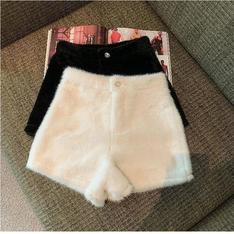Autumn Winter White Faux Mink Velvet Shorts Women Thicken Warm Plush Boot Pants High Waist Casual Wide Leg Short Pants Female