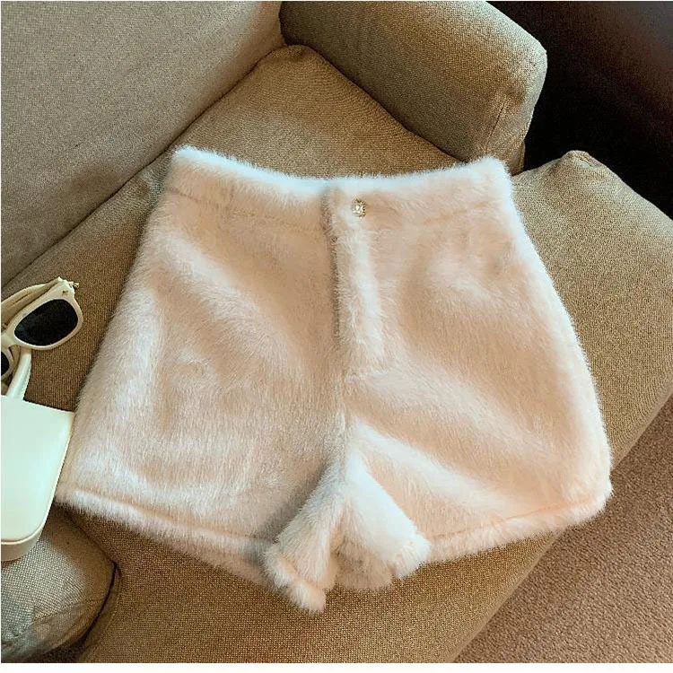 Autumn Winter White Faux Mink Velvet Shorts Women Thicken Warm Plush Boot Pants High Waist Casual Wide Leg Short Pants Female