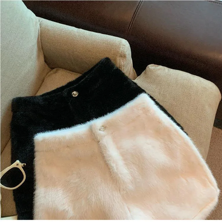 Autumn Winter White Faux Mink Velvet Shorts Women Thicken Warm Plush Boot Pants High Waist Casual Wide Leg Short Pants Female