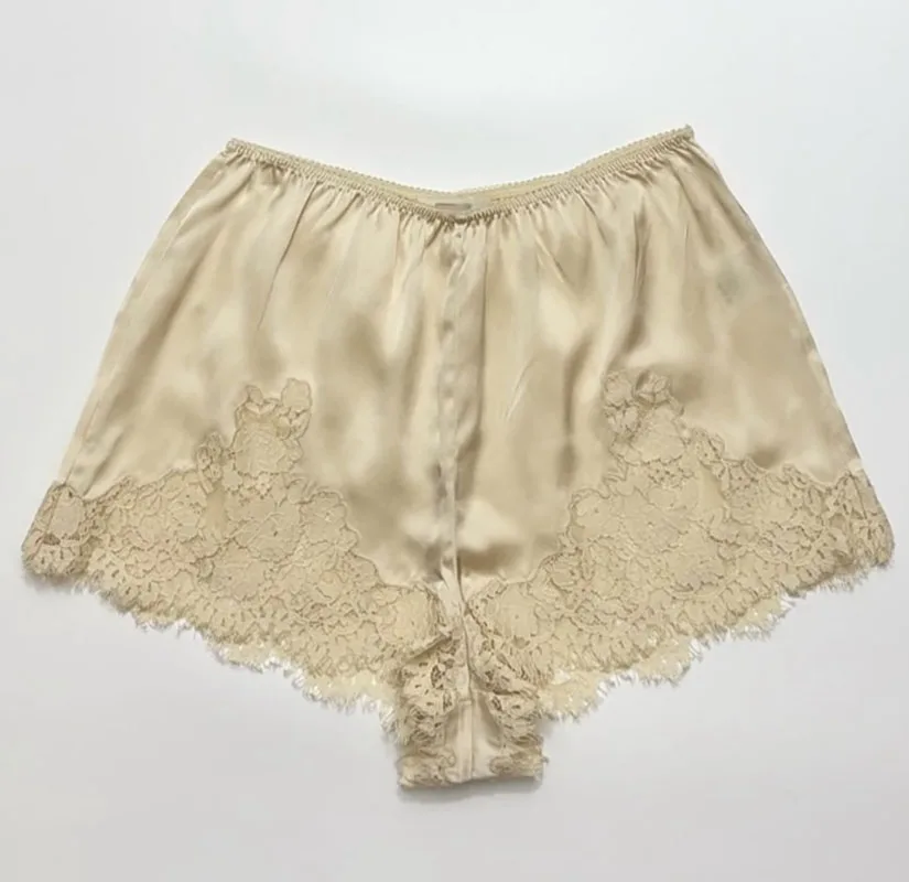 French Style Women Solid 100% Silk Lace Patchwork Shorts Pant Elegant Lady All Match Elastic Waist Wide Leg Short Trousers Pants
