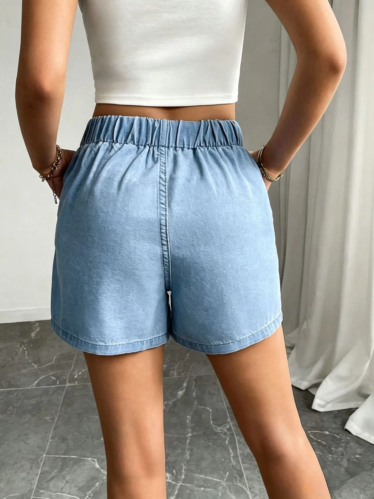 Women's Mid Waist Three Quarter Length Casual No Iron Medium Weight Summer Outdoor Walking Shorts High Waisted Loose Fit