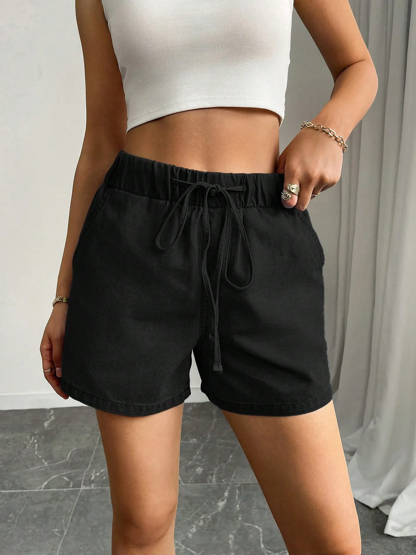 Women's Mid Waist Three Quarter Length Casual No Iron Medium Weight Summer Outdoor Walking Shorts High Waisted Loose Fit