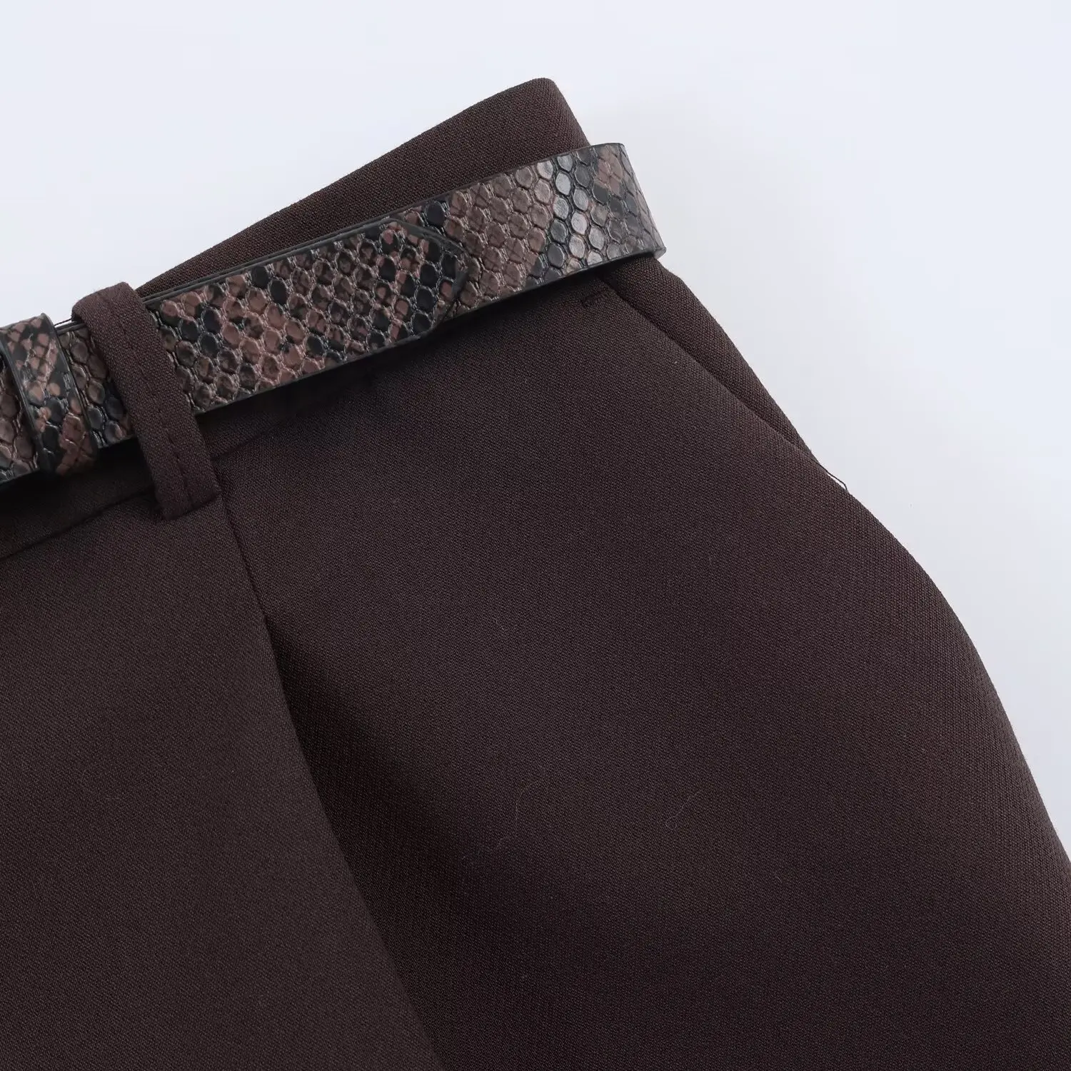 TFAFXY 2026 Spring Women Fashion Long Style Casual Shorts Vintage High Waist With Belt Shorts Summer Female Holiday Shorts
