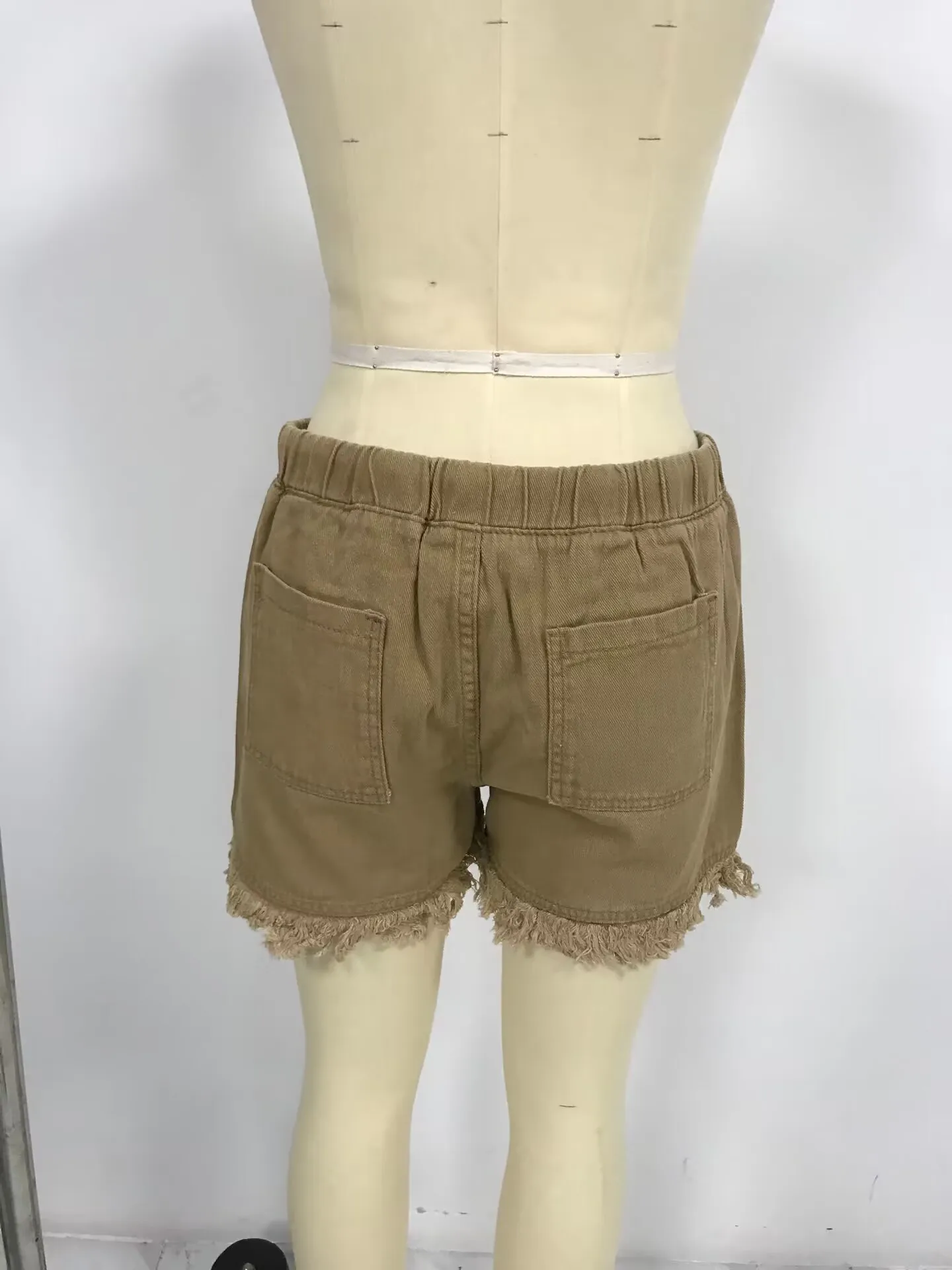 Women's Elastic Waist Fringe Mid Waist Washed Knee Length Straight Leg Denim Shorts with Front Pocket for Summer Outdoor Casual