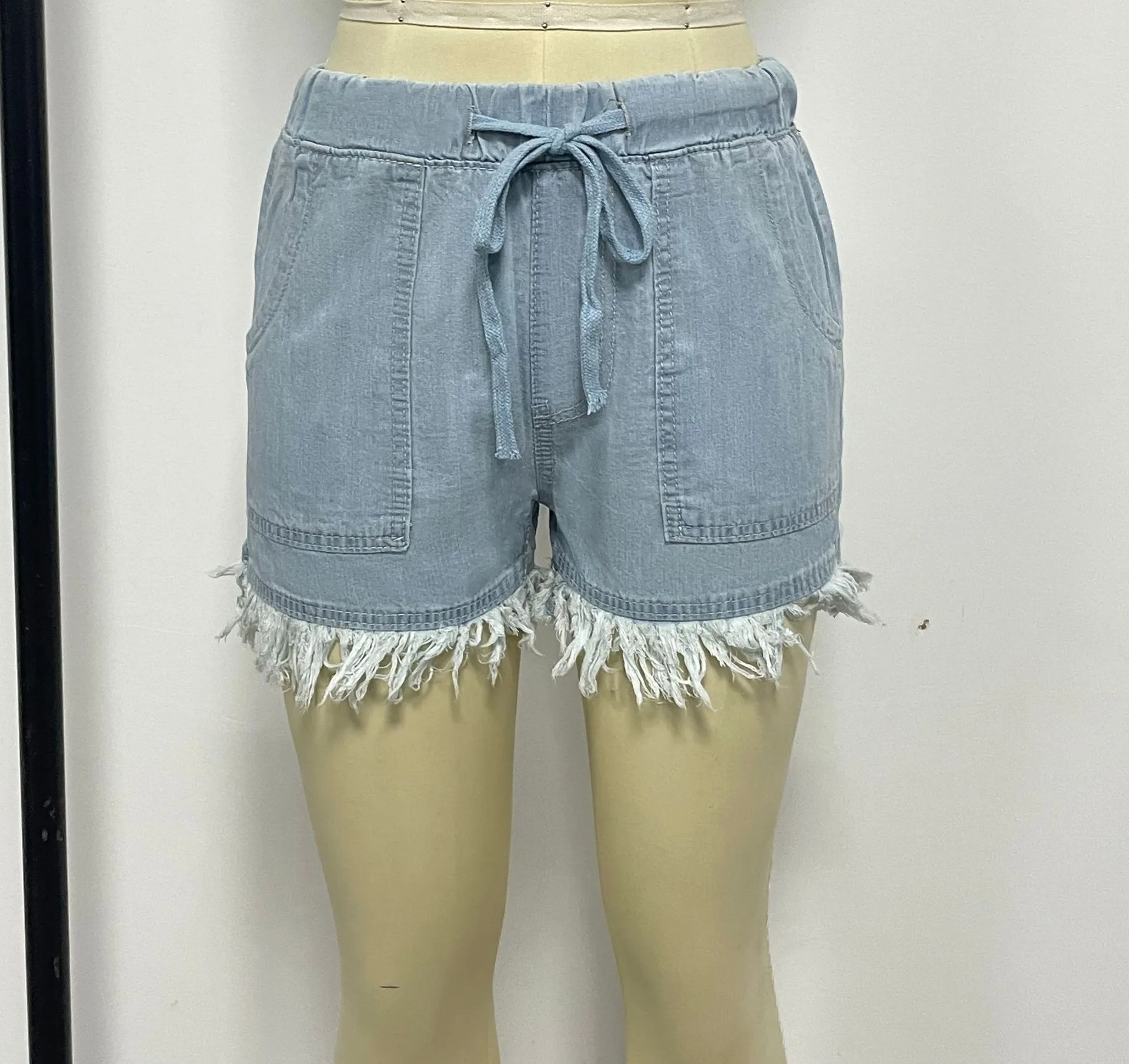 Women's Elastic Waist Fringe Mid Waist Washed Knee Length Straight Leg Denim Shorts with Front Pocket for Summer Outdoor Casual