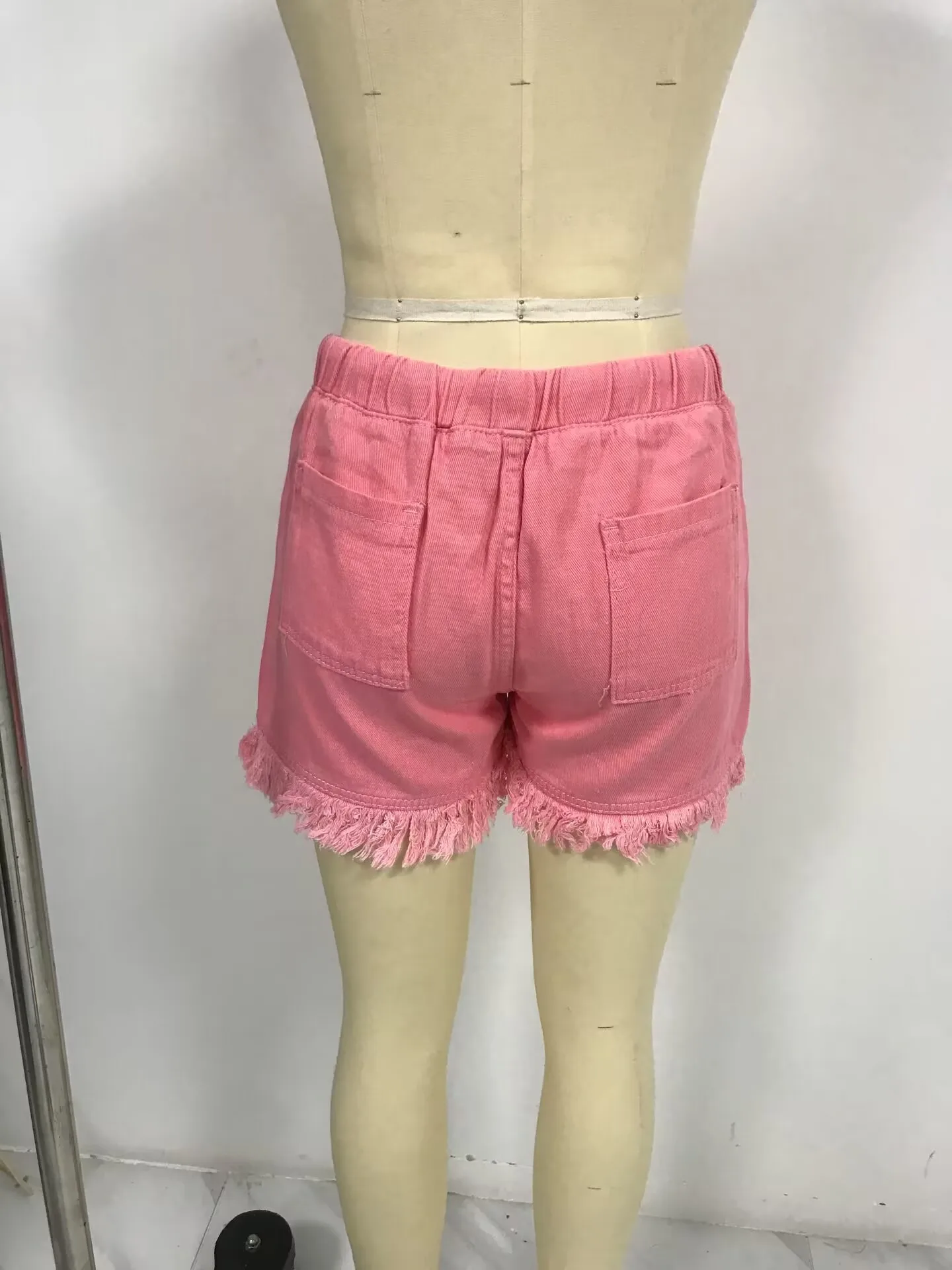 Women's Elastic Waist Fringe Mid Waist Washed Knee Length Straight Leg Denim Shorts with Front Pocket for Summer Outdoor Casual