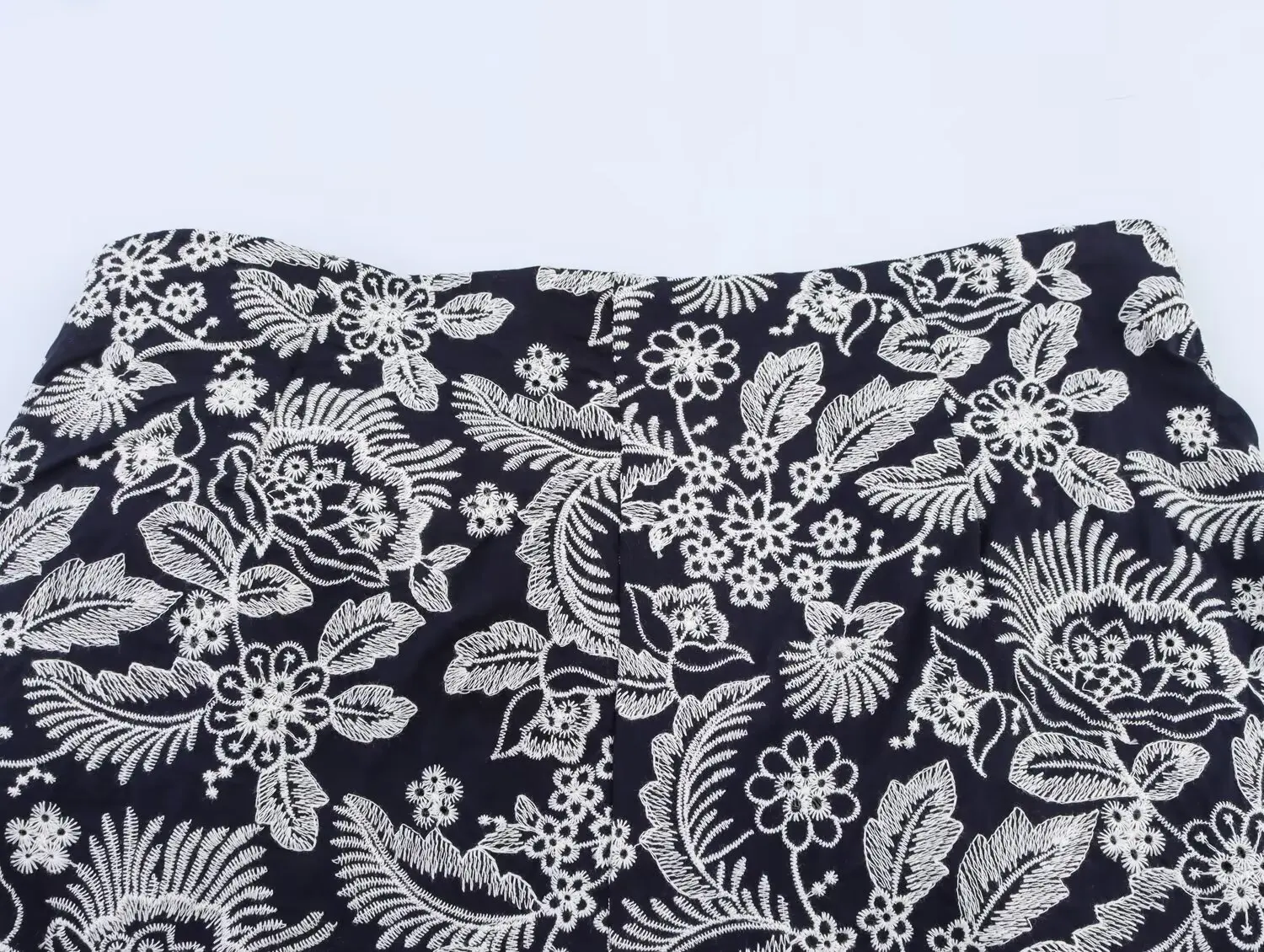 YENKYE New 2025 Women Floral Embroidery Knot Shorts Skirts Vintage High Waist Side Zipper Casual Summer Skort Pantalones Cortos