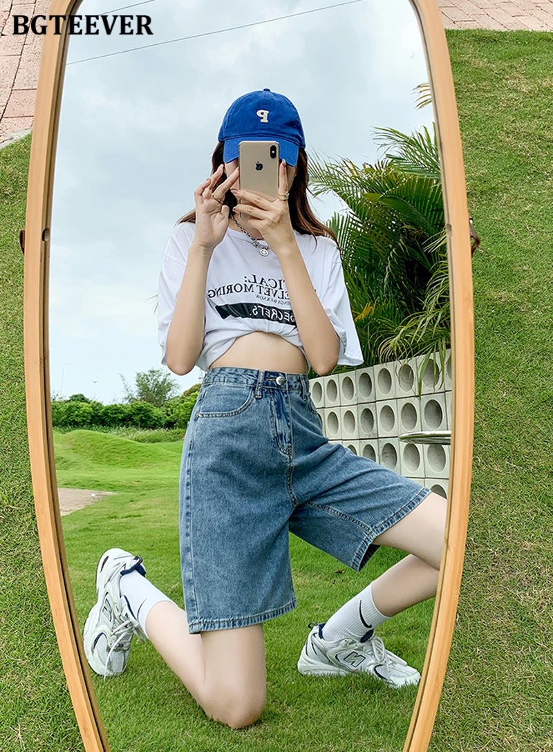 BGTEEVER Chic Straight Loose Women Jeans Shorts Summer High Waist Pockets Female Wide Leg Denim Shorts