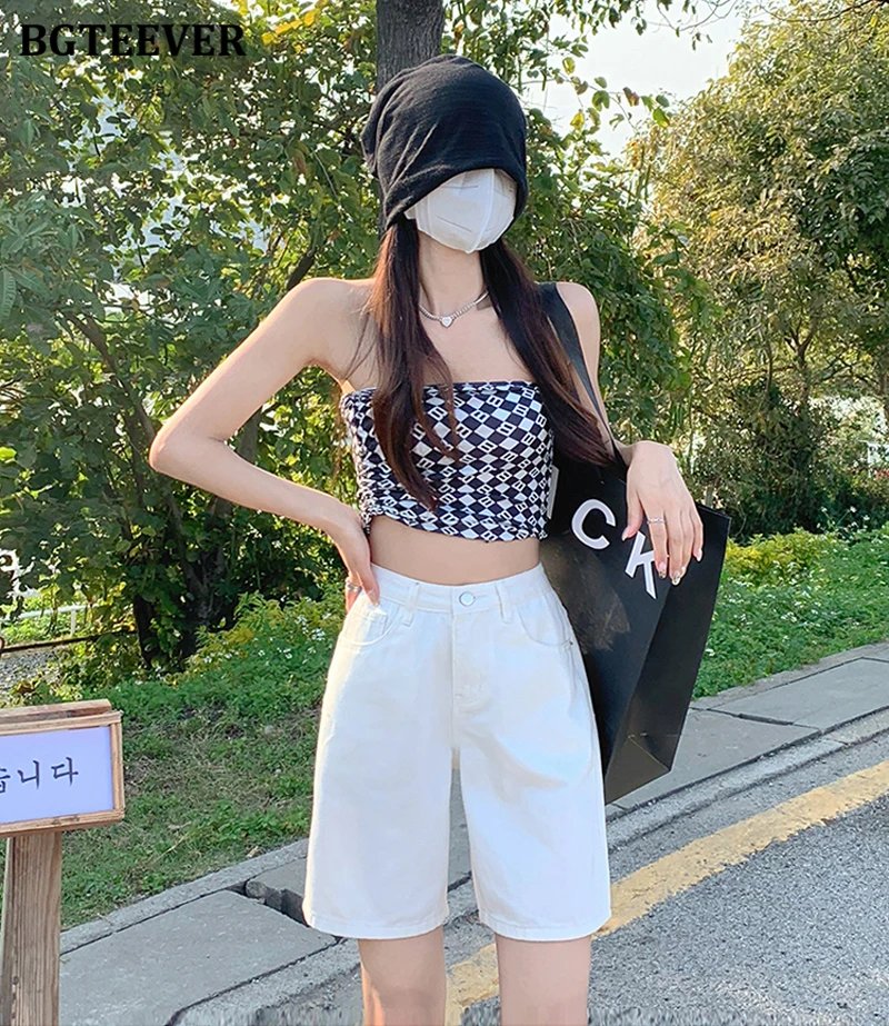 BGTEEVER Chic Straight Loose Women Jeans Shorts Summer High Waist Pockets Female Wide Leg Denim Shorts