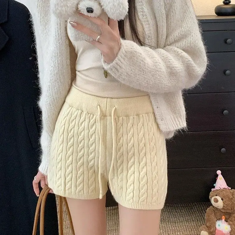 Japanese Women's Cable Knitted Shorts Autumn Winter Elastic Waist Straight Leg Short Pants Woman Soft Cozy Solid Color Shorts