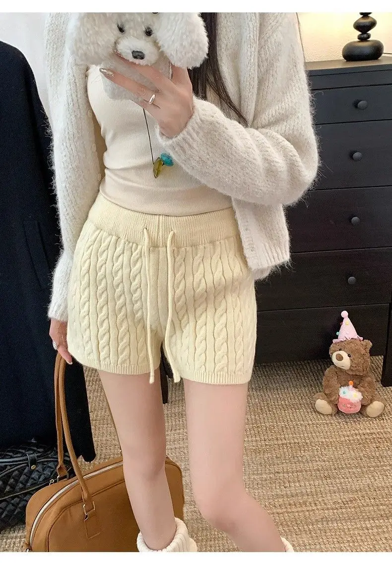 Japanese Women's Cable Knitted Shorts Autumn Winter Elastic Waist Straight Leg Short Pants Woman Soft Cozy Solid Color Shorts
