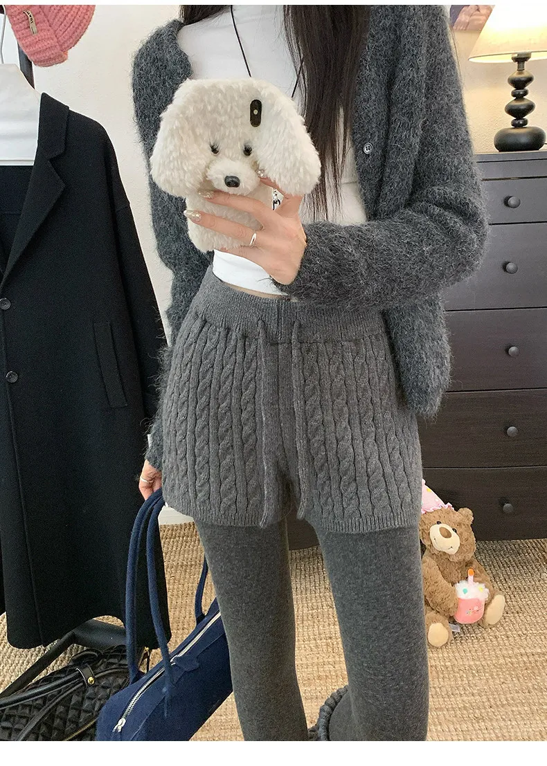 Japanese Women's Cable Knitted Shorts Autumn Winter Elastic Waist Straight Leg Short Pants Woman Soft Cozy Solid Color Shorts