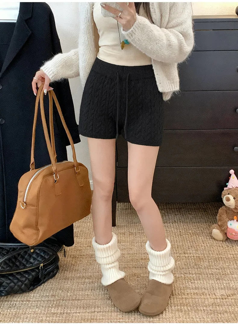 Japanese Women's Cable Knitted Shorts Autumn Winter Elastic Waist Straight Leg Short Pants Woman Soft Cozy Solid Color Shorts
