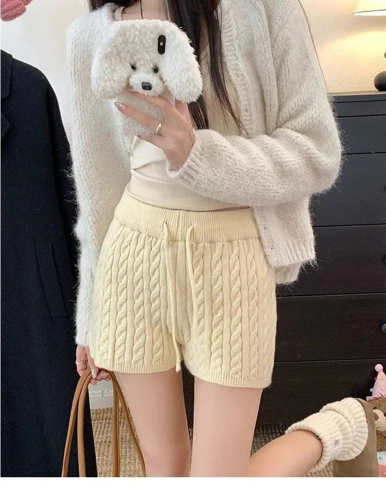 Japanese Women's Cable Knitted Shorts Autumn Winter Elastic Waist Straight Leg Short Pants Woman Soft Cozy Solid Color Shorts