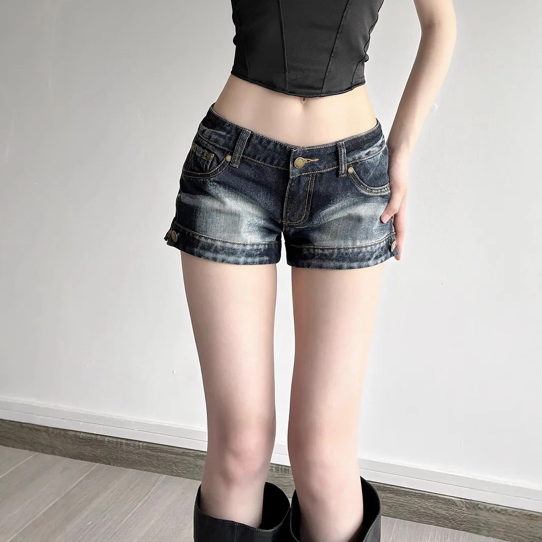 Design Gradual Low Waist Jeans Denim Shorts Women Retro Old Metal Buckle Tight Hip Y2k Shorts