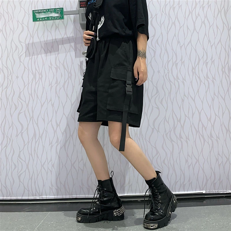 Xpqbb Gothic Black Cargo Shorts Women Summer Streetwear Couple Wide Leg Shorts Woman Harajuku Big Pockets Knee Length Pants 4Xl