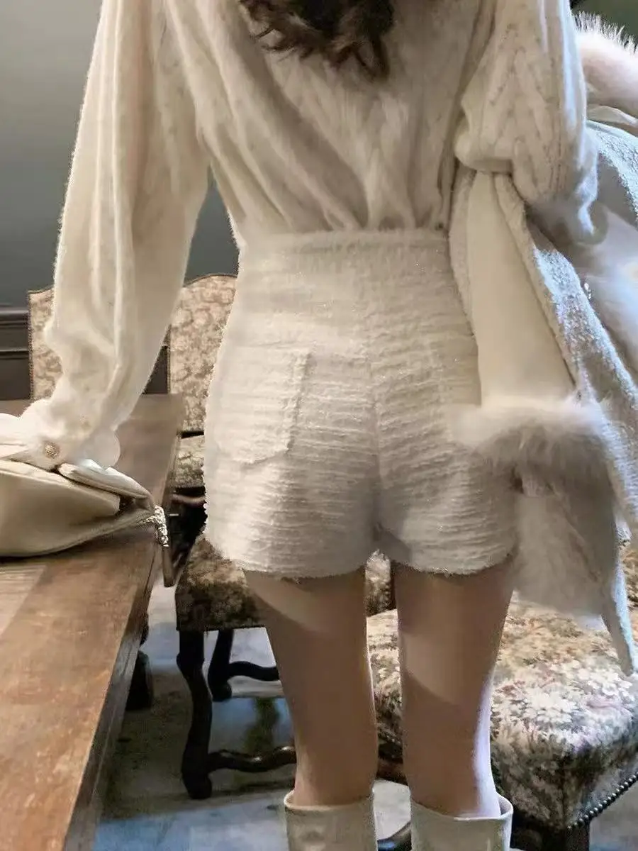 Autumn Winter Women's Tweed Shorts Autumn Winter 2026 High Waist Fashion Wide Leg Short Pants Woman Sexy Slim Fit Solid Short