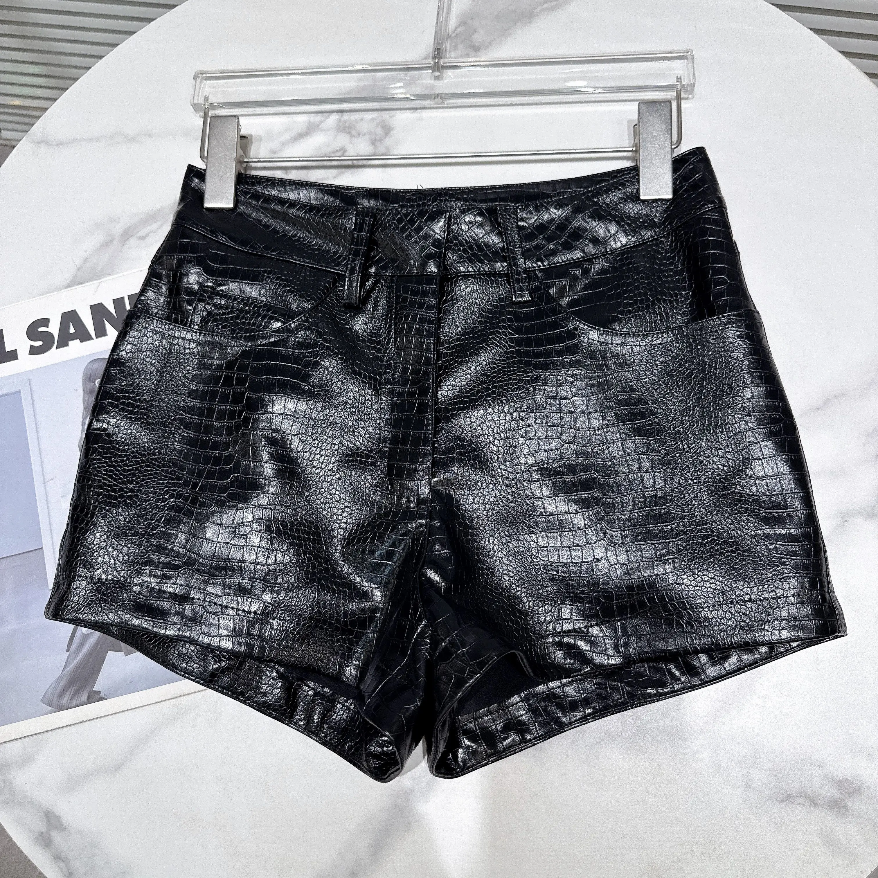 DEAT Trendy 2026 Autumn New Sexy Hot Girl Shiny PU Leather Super Short Pants For Women Slim High Waist Black Shorts 11B9593