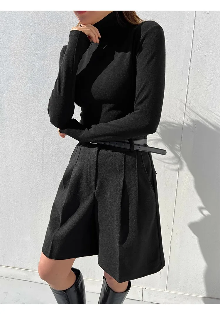 Chic Women Thicken Warm Loose Pockets Faux Woolen Straight Shorts 2024 Autumn Winter High Waist Ladies Wide Leg Shorts WH2