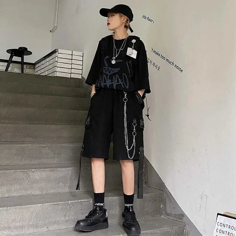 2026 Cargo Shorts Women Harajuku Hip Hop Punk Big Pocket Short with Fashion Chain High Waist Joggers Short Pants Woman