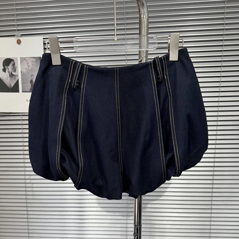 KUCLUT 2026 Autumn New Fashion Niche Design Versatile Solid Color Shorts For Women Casual Lined Design Hot Pants Female 1A4411