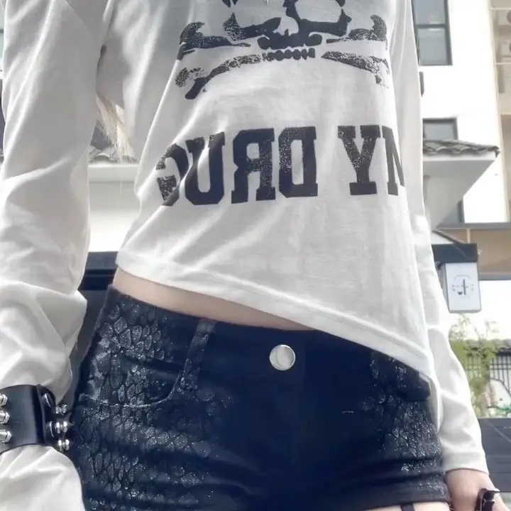 Y2k Shorts Street Booty Denim Shorts Women's Summer New Silver Snake Pattern Design Slim Skinny Hot Pants