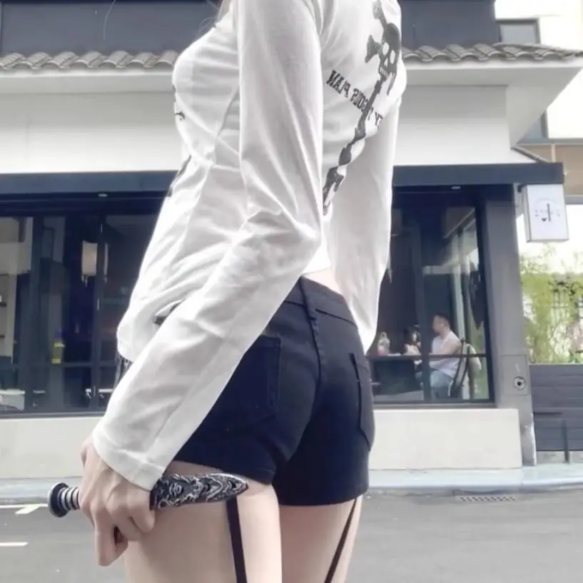 Y2k Shorts Street Booty Denim Shorts Women's Summer New Silver Snake Pattern Design Slim Skinny Hot Pants