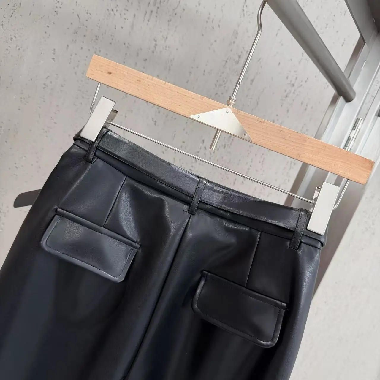 High Street Shorts Autumn Women's Ins Style Paired with Belt Design Slimming Straight Leg PU Leather Pants Retro and Casual